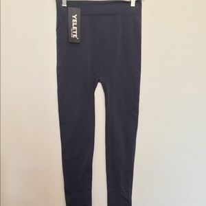 Gray leggings | Yelete|♻️TAKING OFFERS♻️